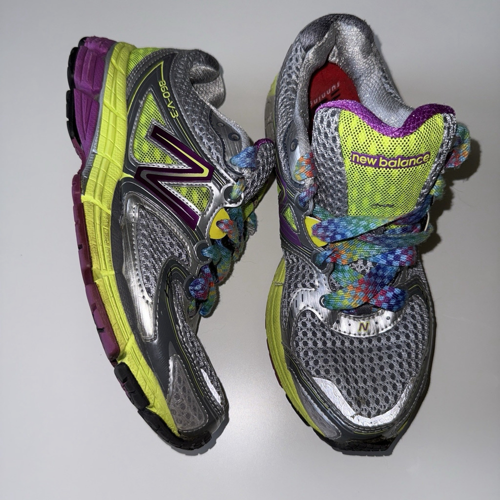 New Balance Womens 860 V3 W860YG3 Multicolor Running Shoes Sneakers Size 11 A3 - Picture 1 of 9